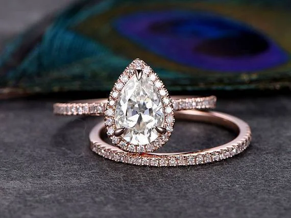 Perfect 2 Carat Pear Cut Moissanite Diamond Halo Weding Ring Set in 10k Rose Gold