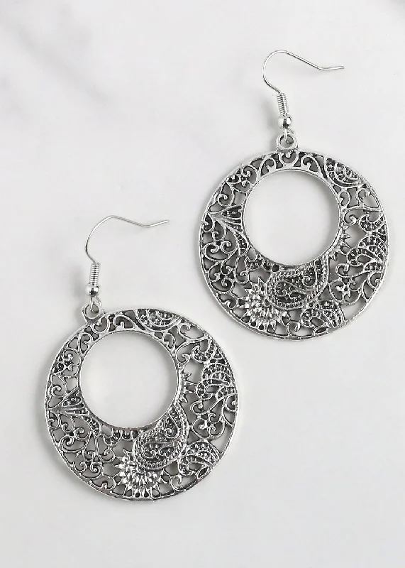 Playful rings-Leaf pattern earrings-Paisley Hoop Earring