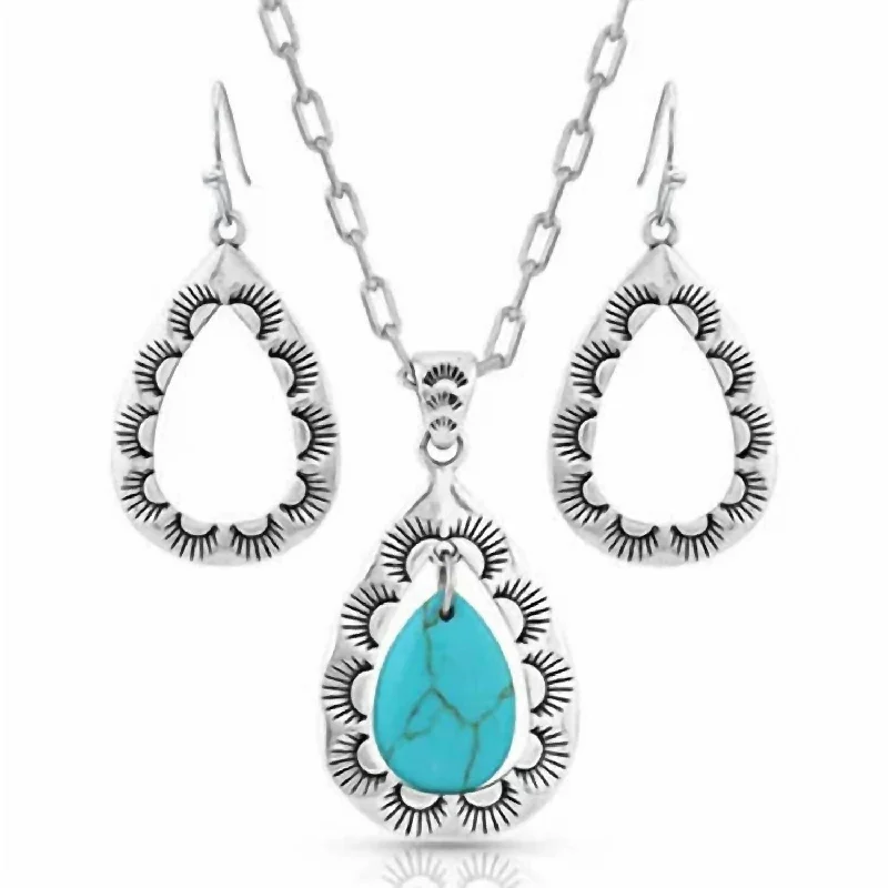 Emerald drop necklaces-Women's Roadrunner Scalloped Jewelry Set In Turquoise