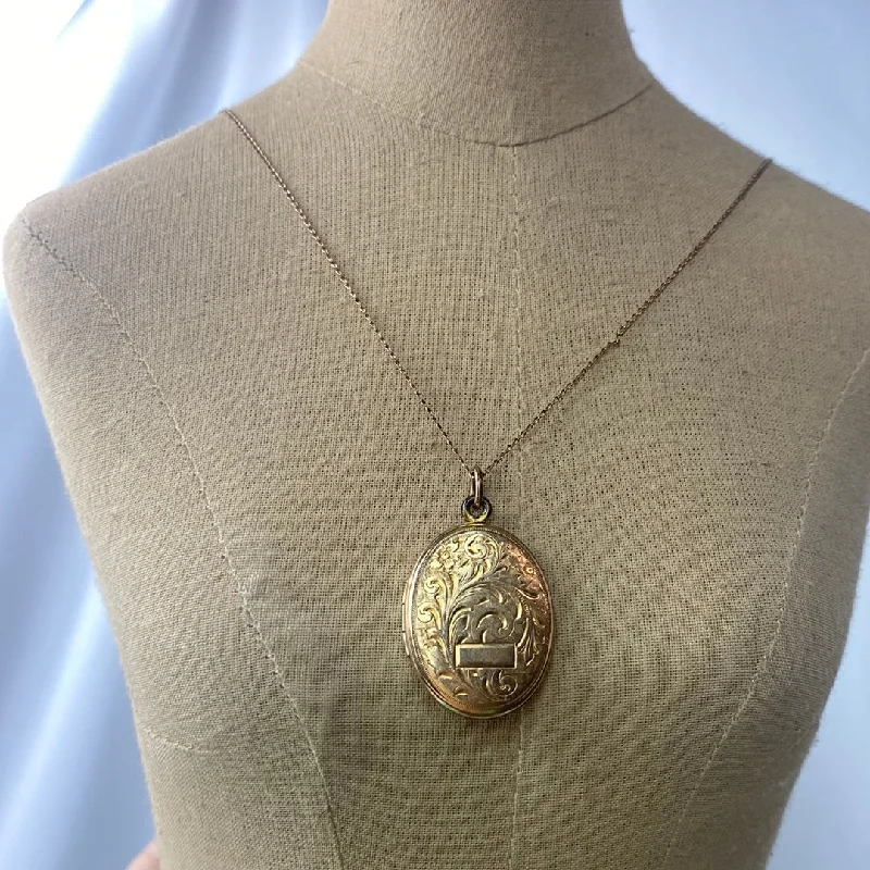 Light wood necklaces-Estate Collection Necklace - Gold Chain w/Oval Locket