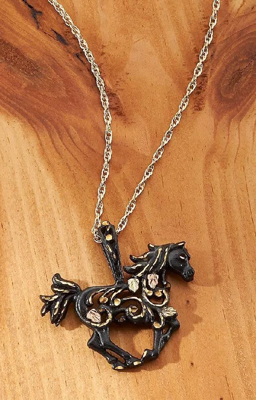 Clean-line necklaces-Black Horse