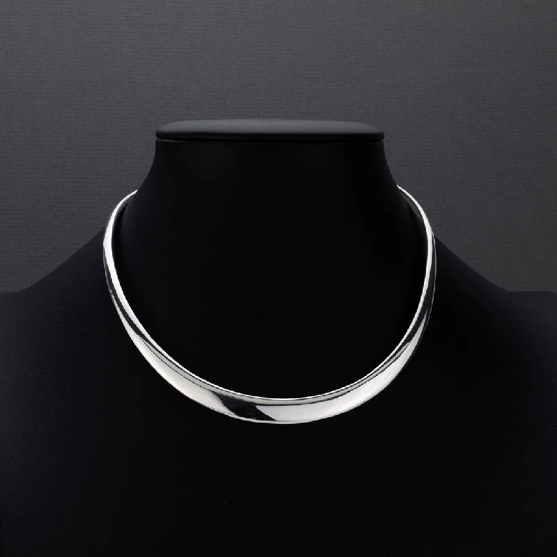 Textured disc necklaces-Solid Sterling Silver Choker Necklace