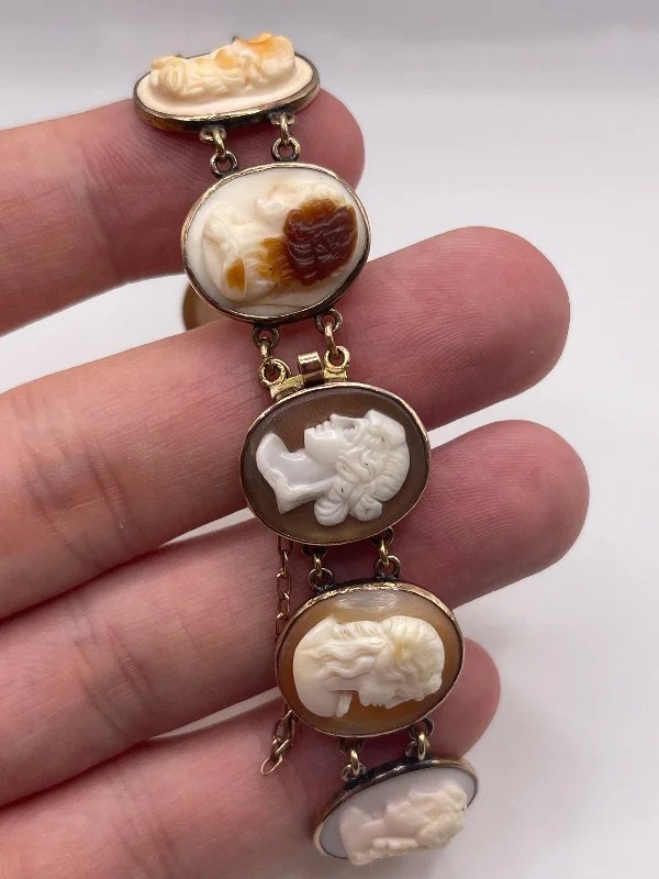 Smooth link bracelets-Antique 9ct gold cameo bracelet